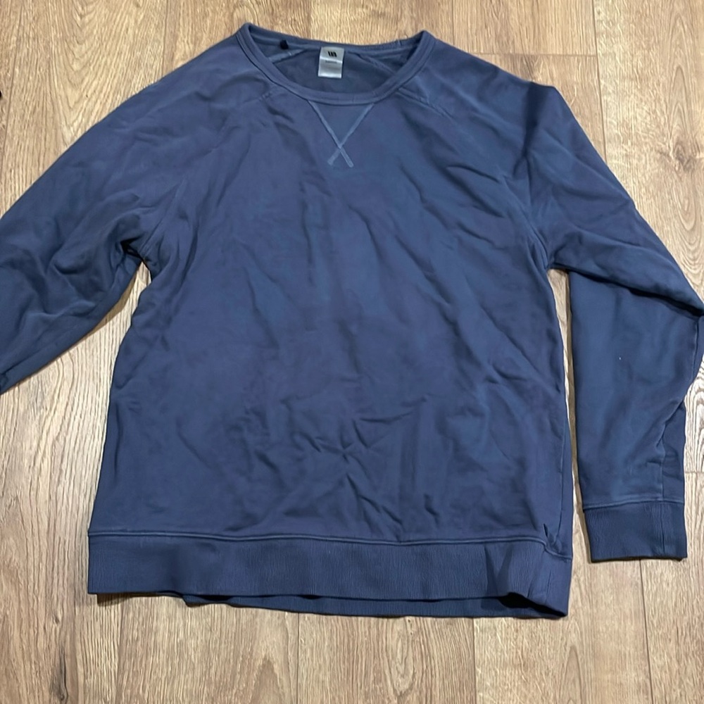 vrst crew neck